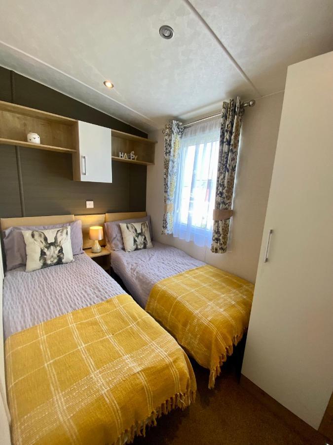 Hot Tub. Countryside. Coast. 5* Patrington Haven Leisure Park, East Yorkshire Villa Exterior foto